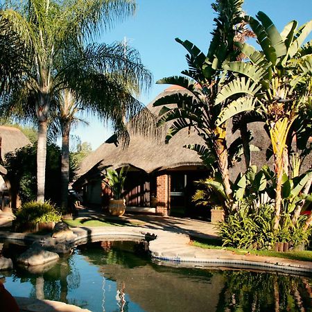 Cest Si Bon Hotel Otjiwarongo Exteriér fotografie