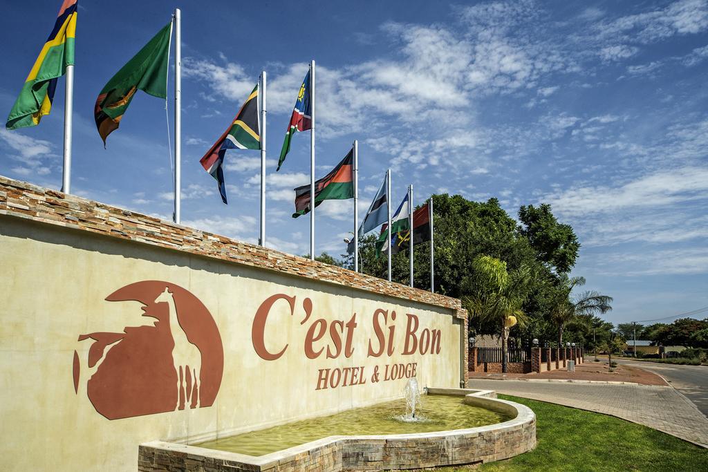 Cest Si Bon Hotel Otjiwarongo Exteriér fotografie