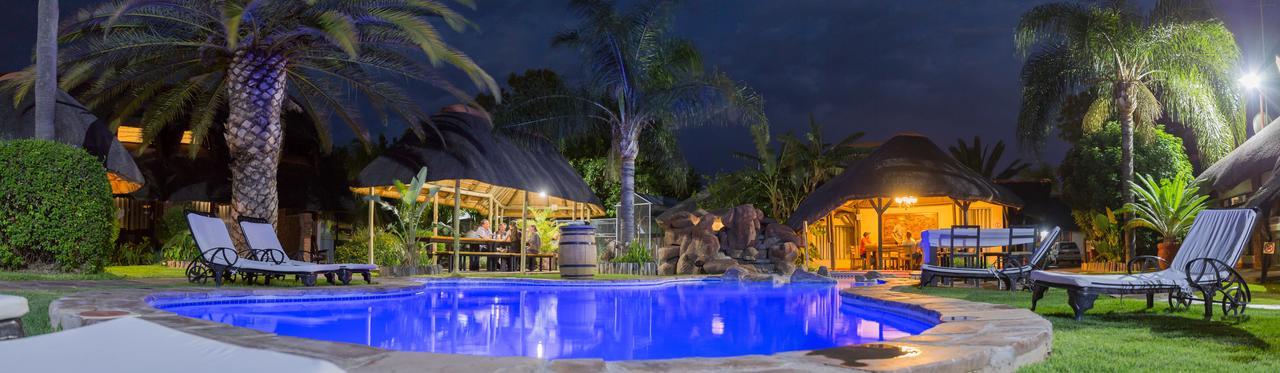Cest Si Bon Hotel Otjiwarongo Exteriér fotografie