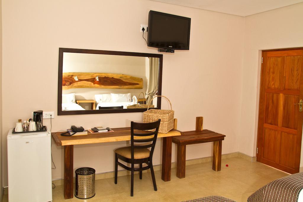 Cest Si Bon Hotel Otjiwarongo Pokoj fotografie
