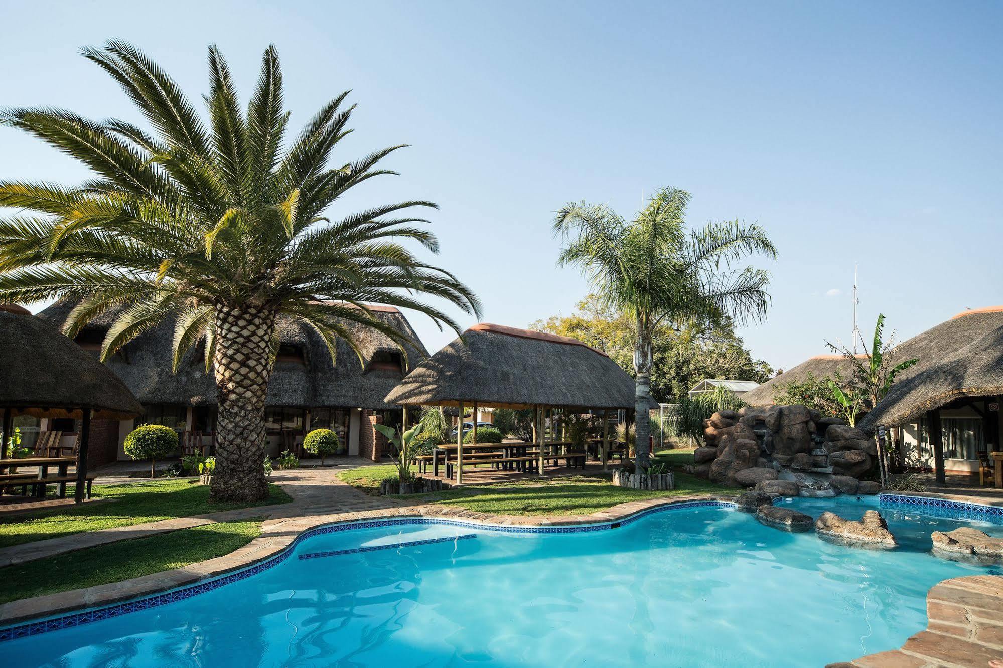 Cest Si Bon Hotel Otjiwarongo Exteriér fotografie