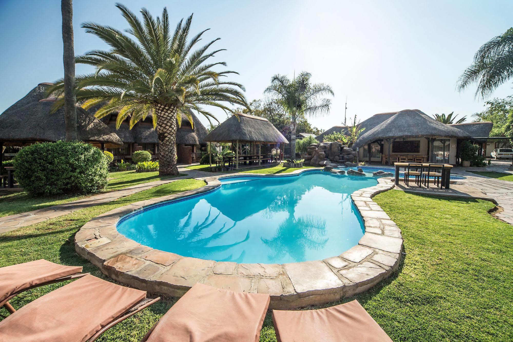 Cest Si Bon Hotel Otjiwarongo Exteriér fotografie