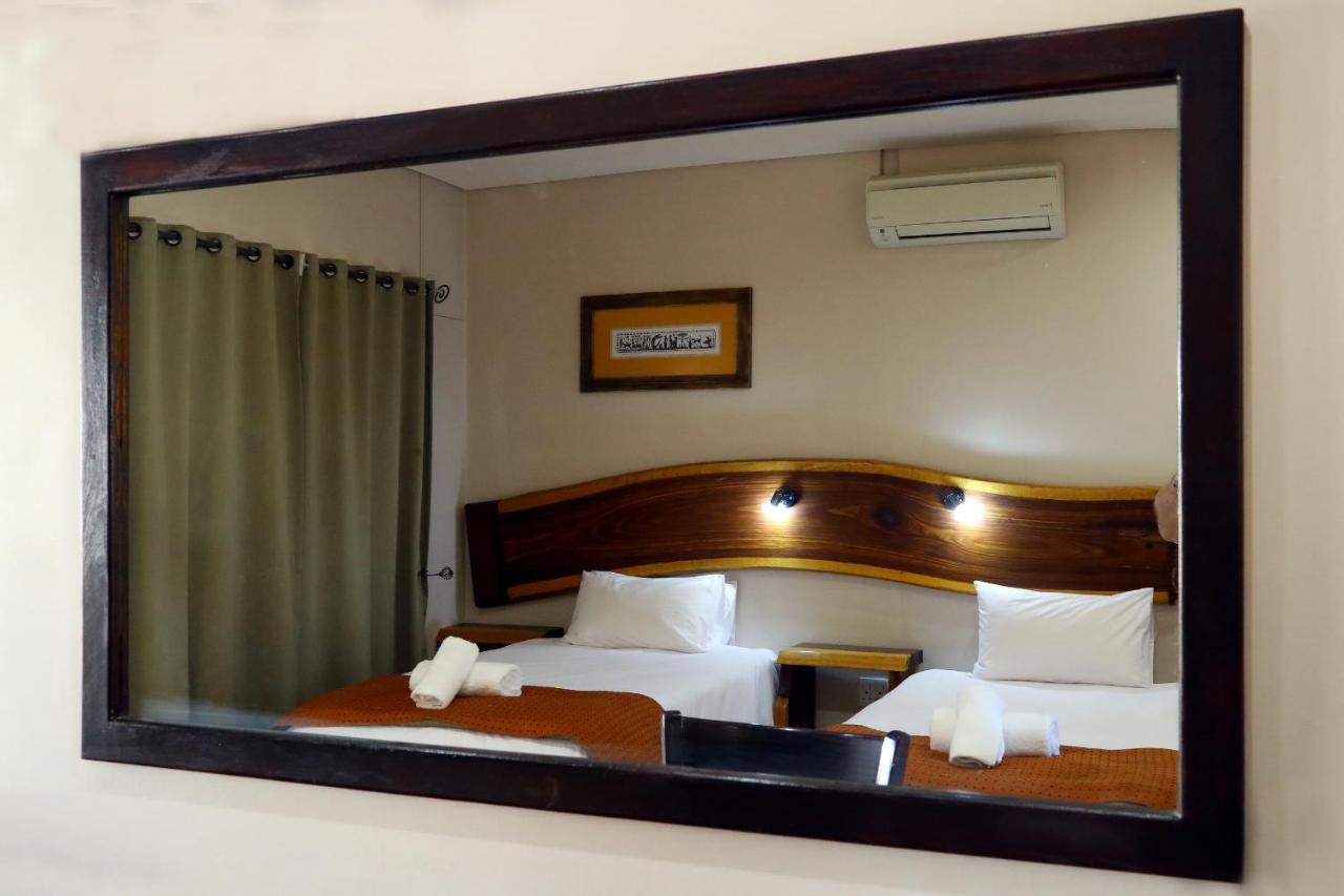 Cest Si Bon Hotel Otjiwarongo Exteriér fotografie